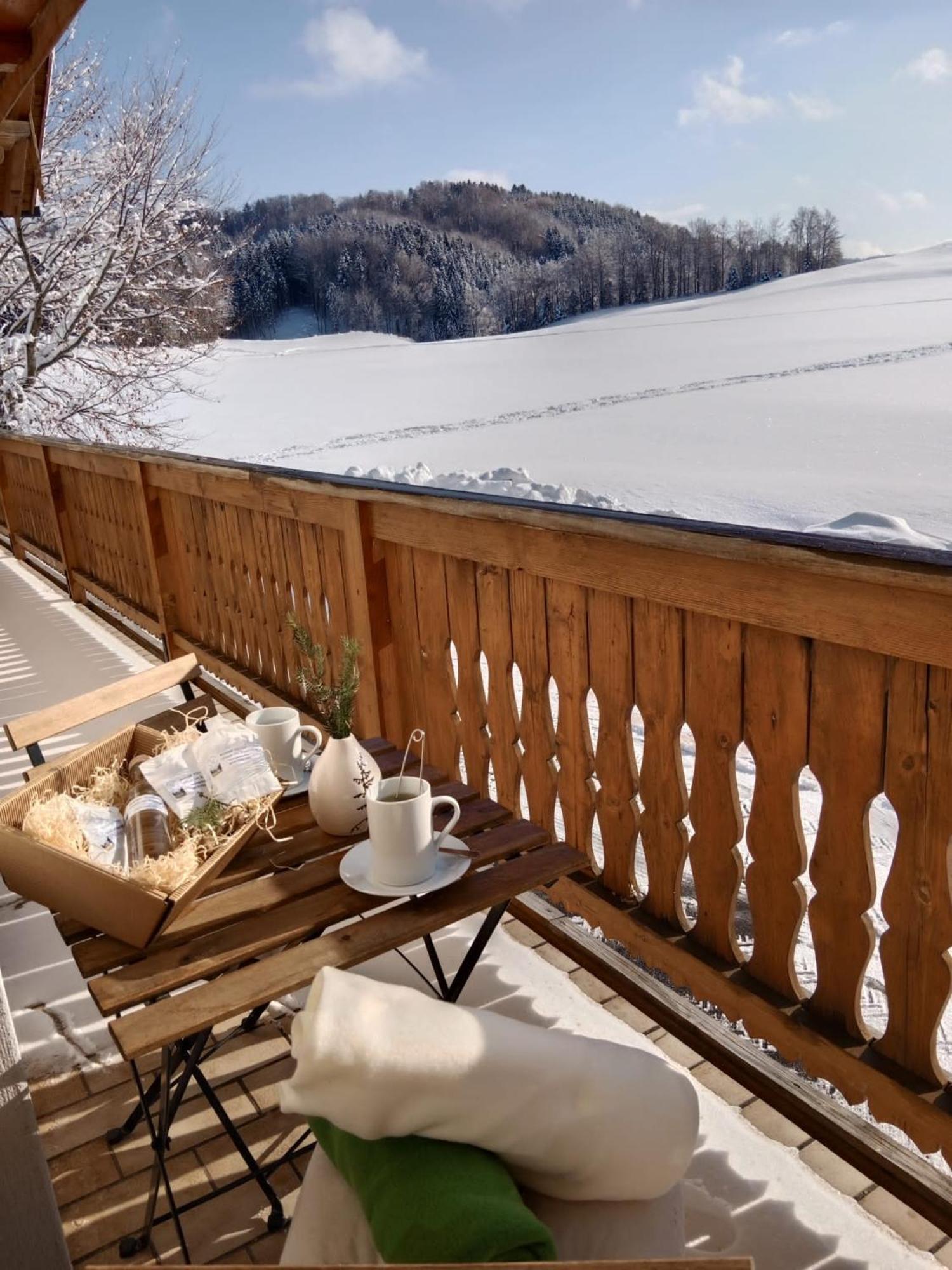 Ferienwohnung Biohof-Feichtinger Zell am Moos Exterior foto